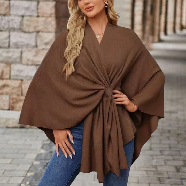 Otulające Poncho z Dzianiny z Frędzlami