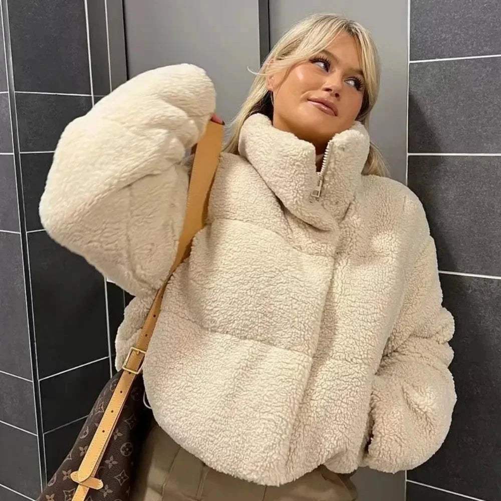 Beżowa Kurtka Teddy z Wysoką Stójką